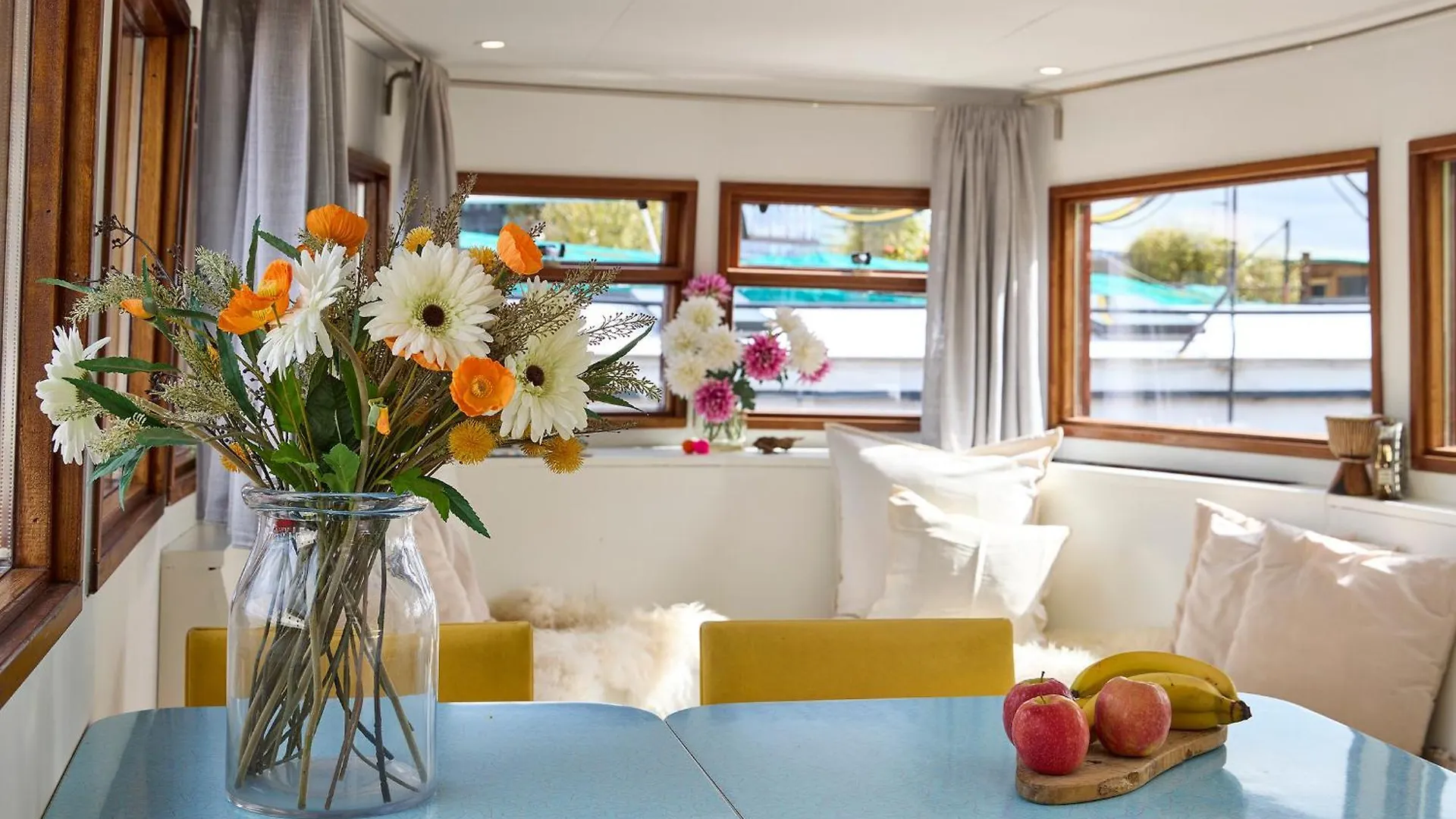 Your Houseboat Amsterdam